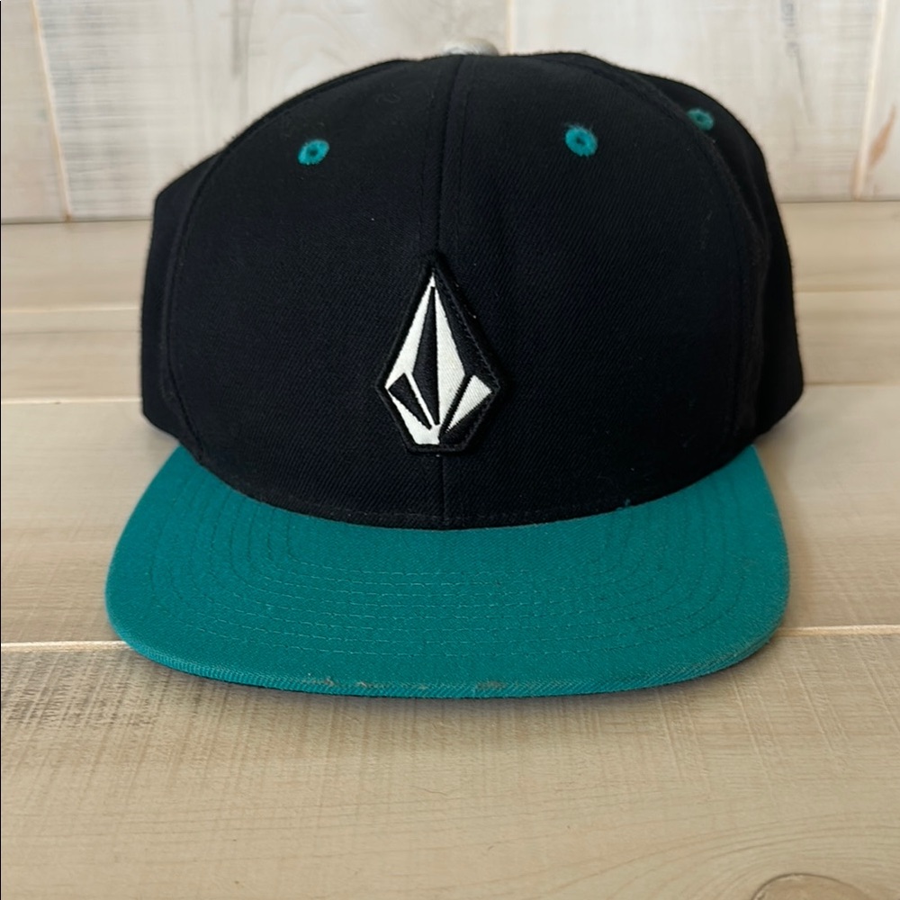 Volcom Black and Teal Flat Bill Skater Surfer Cap
